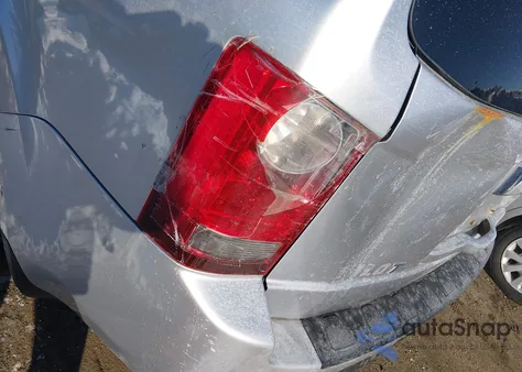 2014 Honda Pilot Ex-L z USA, uszkodzony, nr VIN 5FNYF4H52EB032319